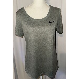 Nike Tshirt Womens M Dri Fit Scoop Neck Athletic Wear Athleisure 100% Polyester